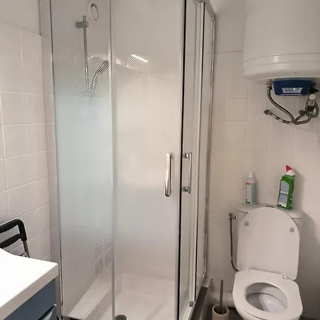 Cimer - Front De Apartment