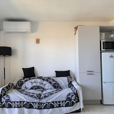 Cimer - Front De Apartment